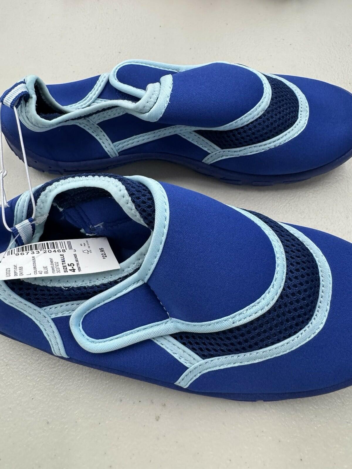 The Children's Place Boy's Water Shoes Blue Size Youth Size 4-5,New In Bag!