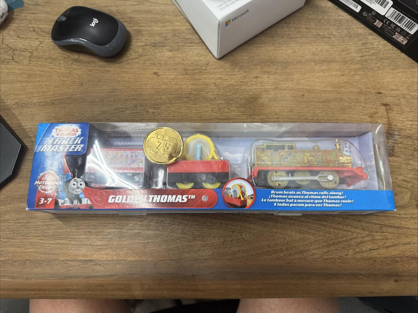 NEW Thomas train & Friends Golden 75 Thomas Fisher-Price Trackmaster Motorized