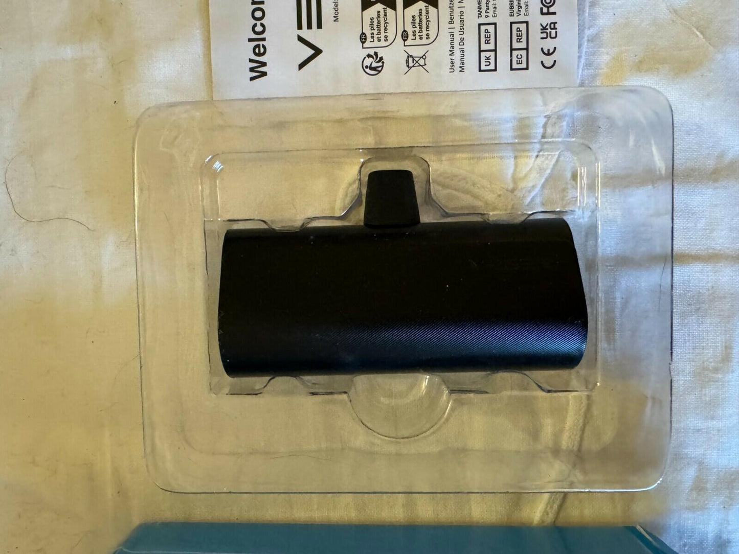 VEGER 5000 Power Bank 20W iPhone connector output USB-C. Portable Size5000mAh