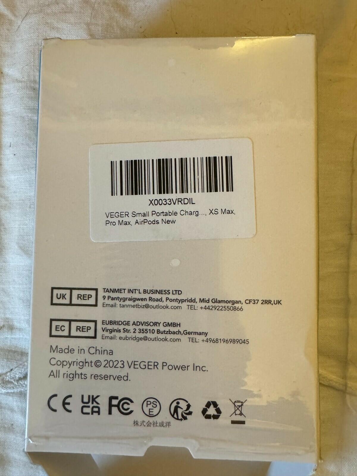 VEGER 5000 Power Bank 20W iPhone connector output USB-C. Portable Size5000mAh