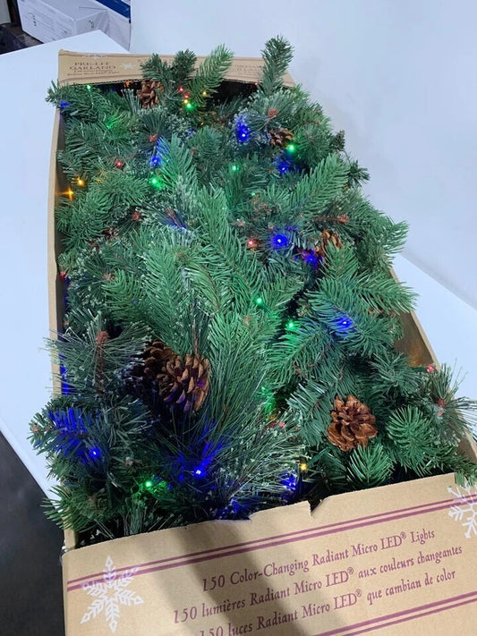 Kirkland 9’ Pre-lit LED Greenery Holiday 9 Foot Garland - Stunning Piece
