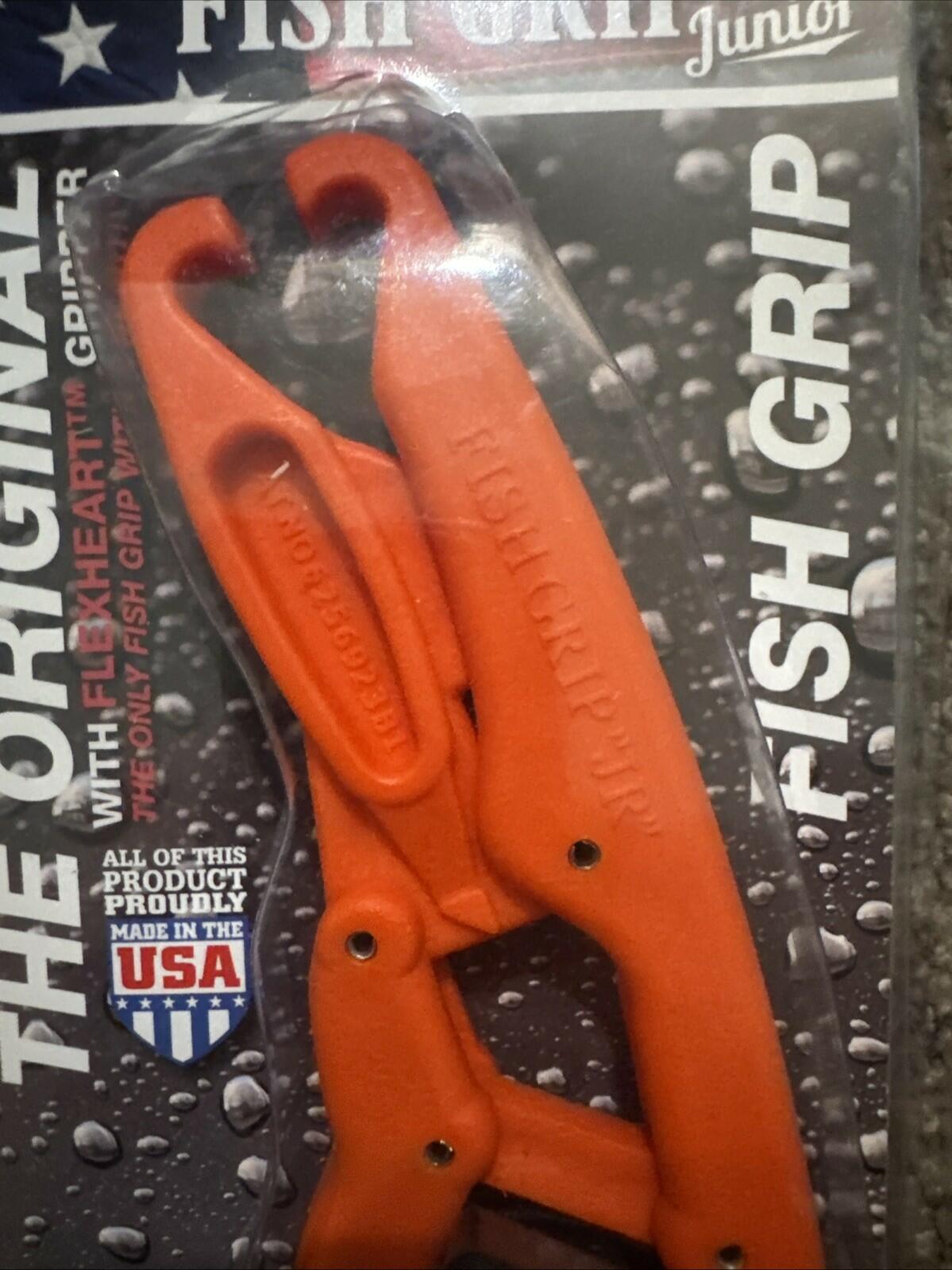 The Fish Grip JR ORIGINAL Fishing Pliers Lip Gripper Holder Floating Grabber