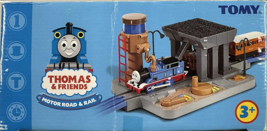 Thomas & Friends Water Tower & Coal Loader - New In Box - Vintage - Retired