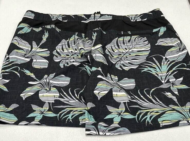 Speedo Men's Hydro Tech Volley Swim Shorts, Multi, Size XXL (38/40)