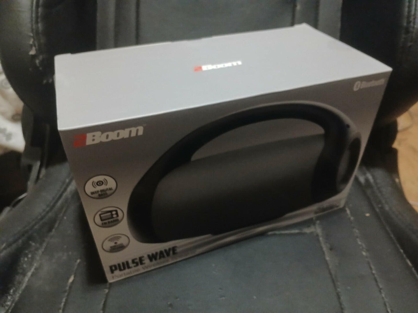 2Boom Pulse Wave Portable Wireless Speaker Grey Brand New!