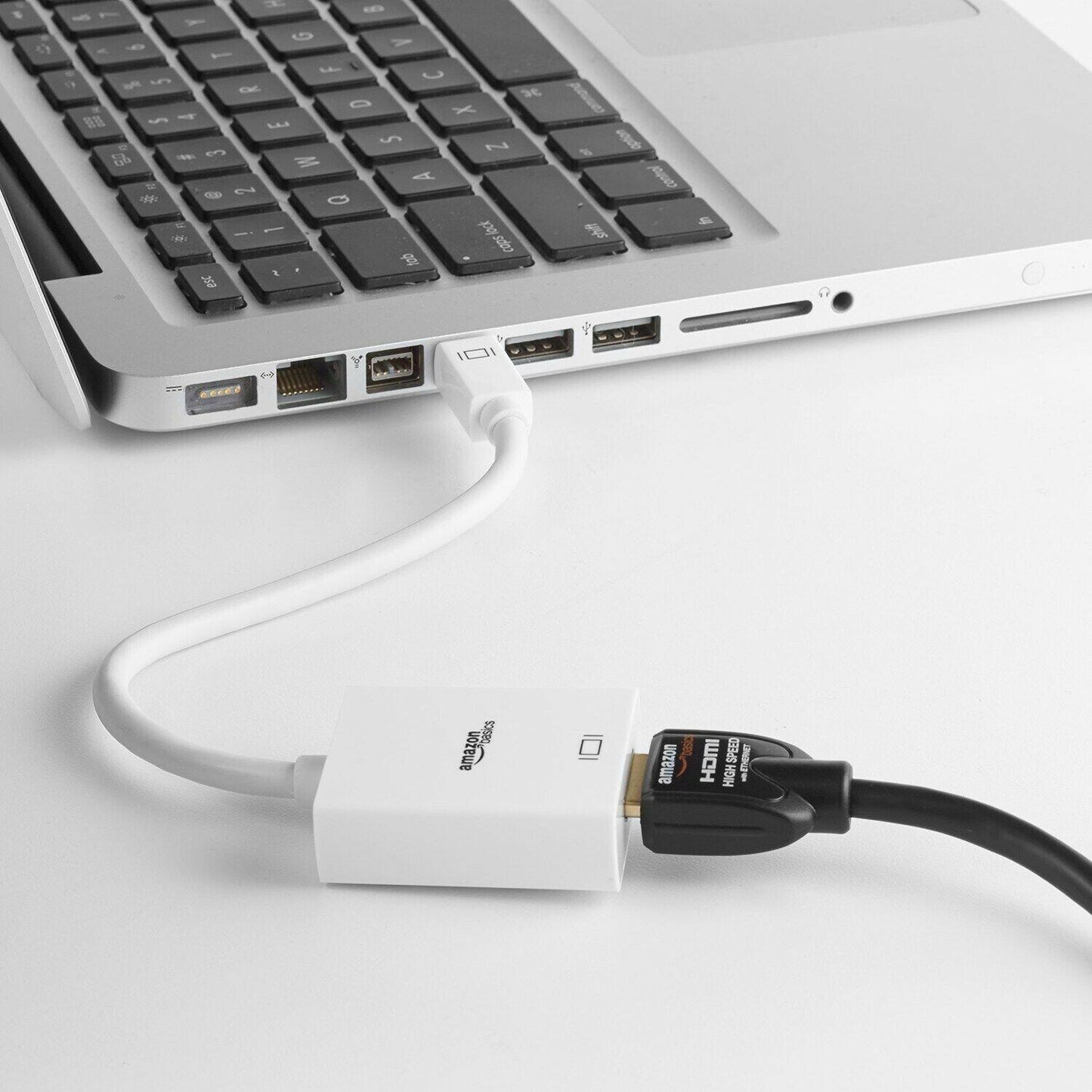 AmazonBasics Mini DisplayPort (Thunderbolt) to HDMI Adapter HDMI Adapter NEW S13