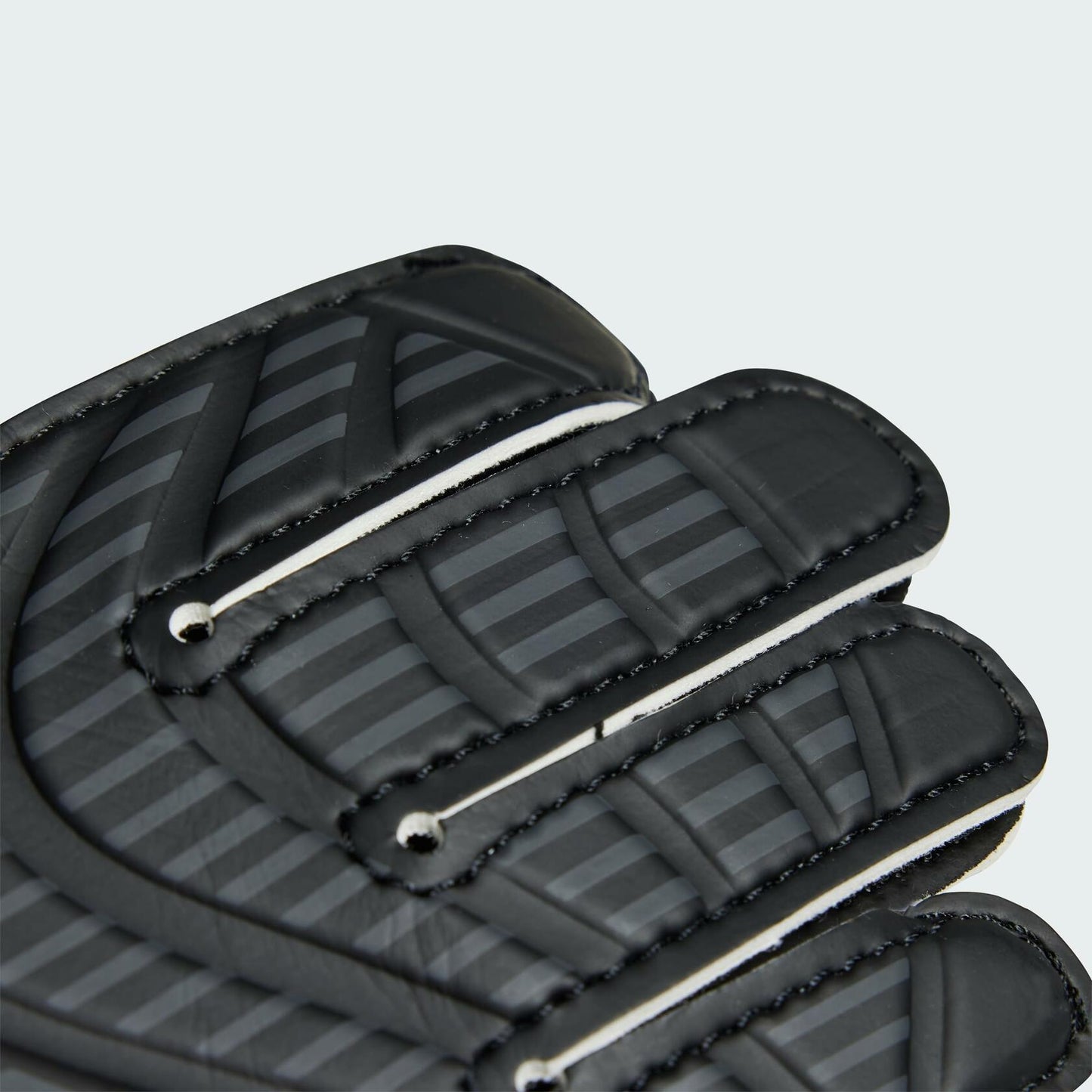 Adidas Unisex-Kids Training Predator Goalie Gloves, Black Black Black, 7